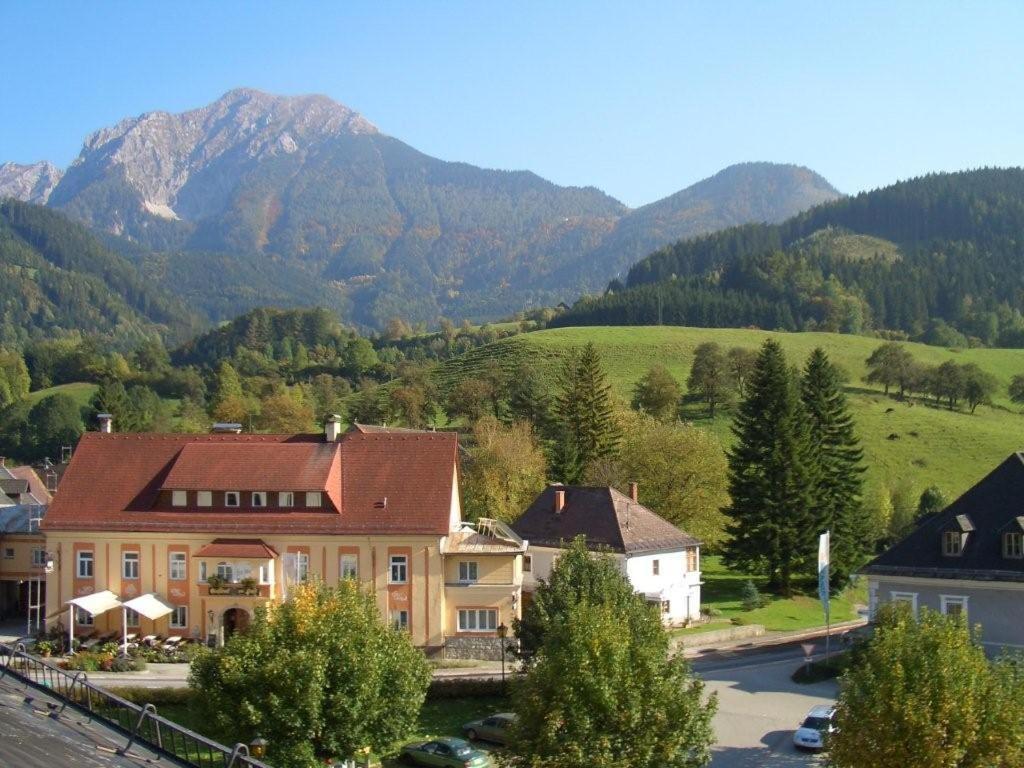 Gaestehaus Zur Post - Heritage Inn Spital Am Pyhrn Exterior foto